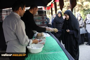 همزمان با جلسه شورای اداری، تجدید میثاق با شهدای گمنام در هفته دفاع مقدس برگزار شد. 5