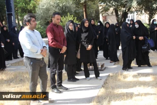 همزمان با جلسه شورای اداری، تجدید میثاق با شهدای گمنام در هفته دفاع مقدس برگزار شد. 15