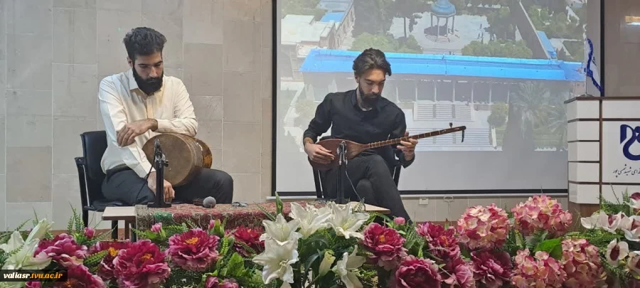 برگزاری مراسم دورهمی با عنوان "جشن یلدای دانشجویی (روز ترویج فرهنگ میهمانی و پیوند با خویشان ) با حضور دکتر رحیمی رئیس دانشگاه فنی و حرفه ای استان تهران در دانشکده شهید شمسی پور 2